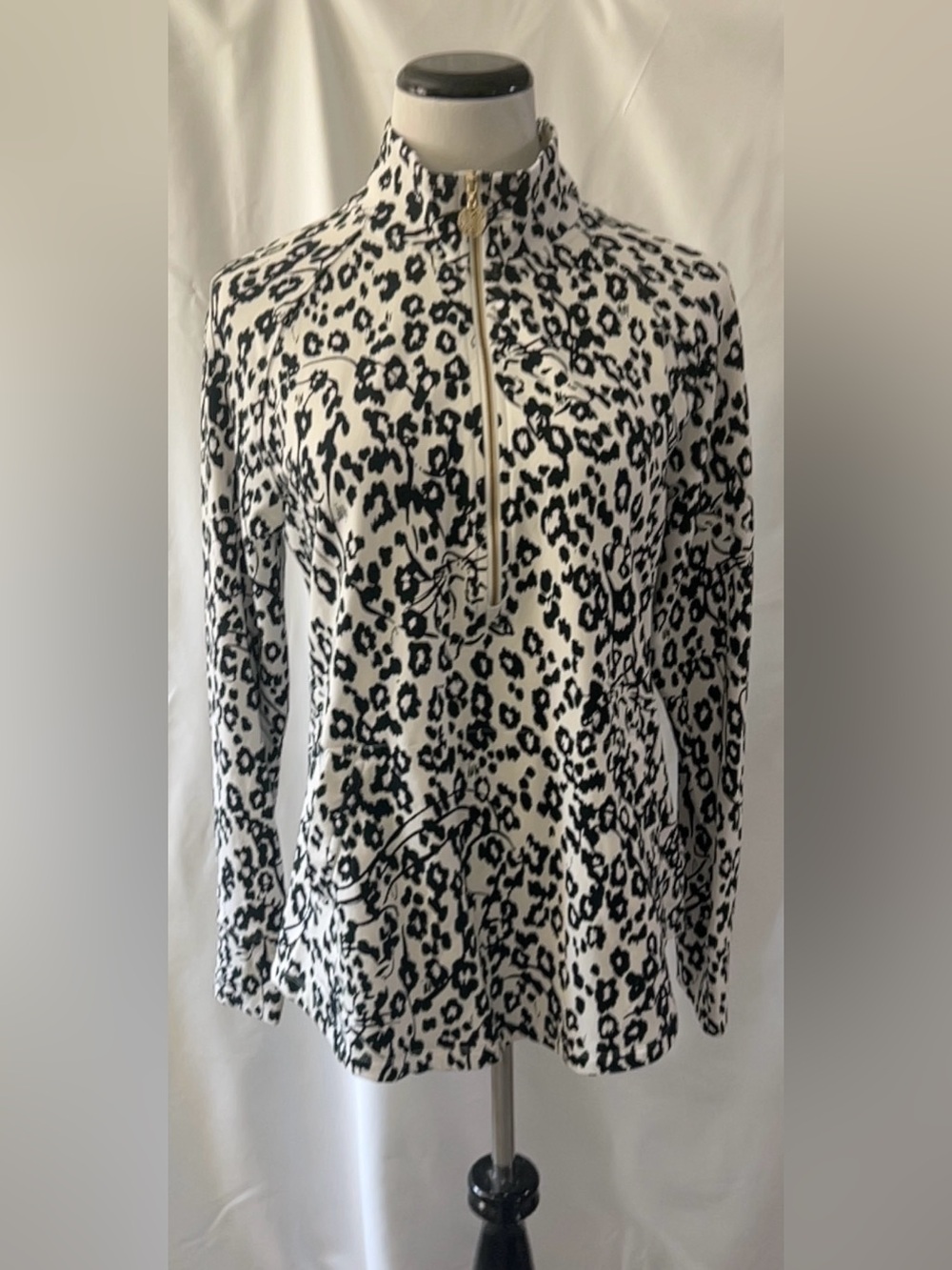 Lilly Pulitzer UPF 50+ Skipper Half Zip Popover Sweatshirt Black White Animal M